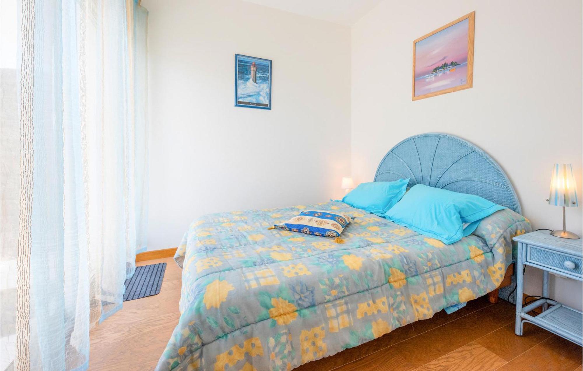 Gorgeous Apartment In Royan With Kitchen Bagian luar foto