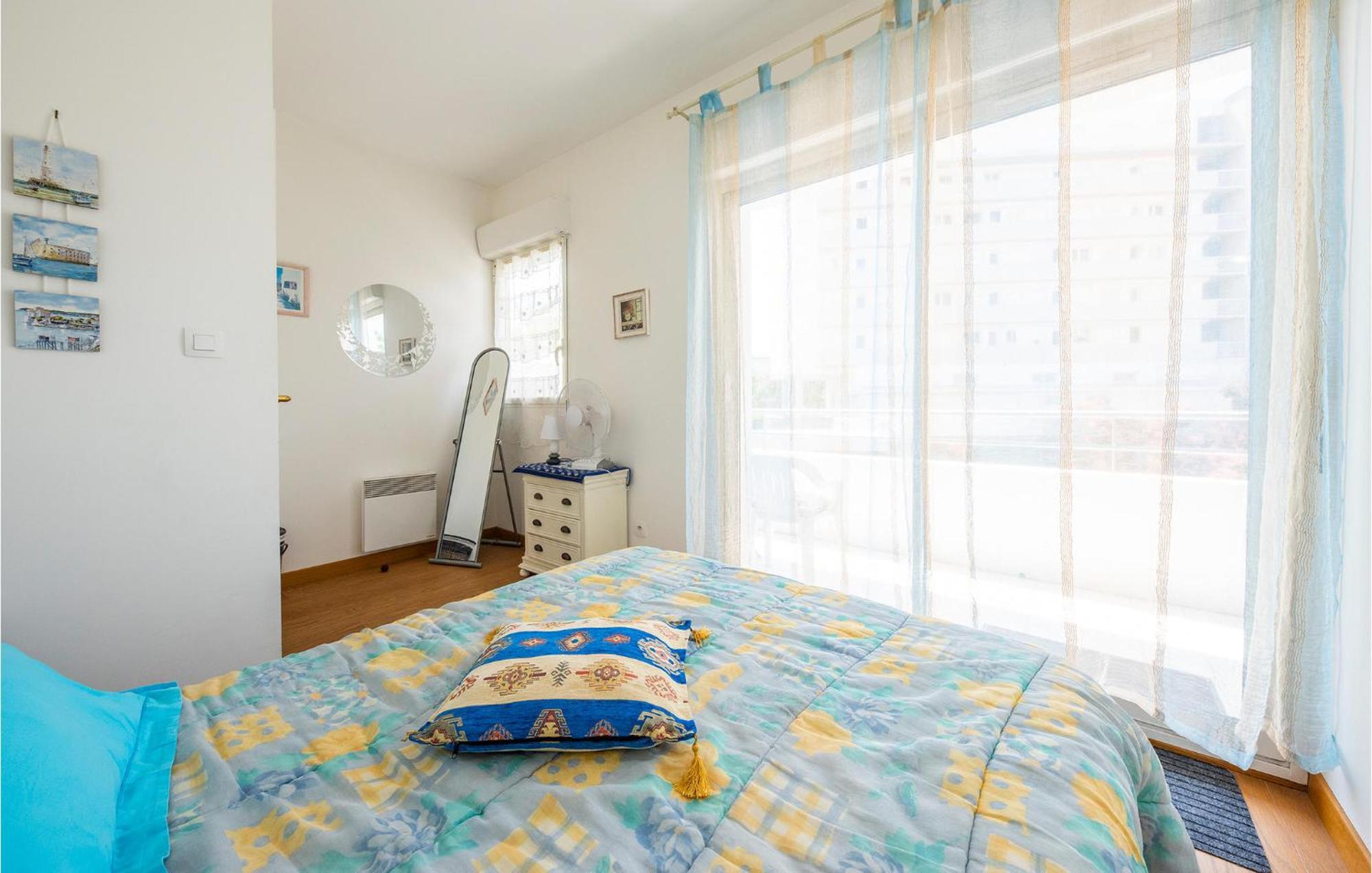 Gorgeous Apartment In Royan With Kitchen Bagian luar foto