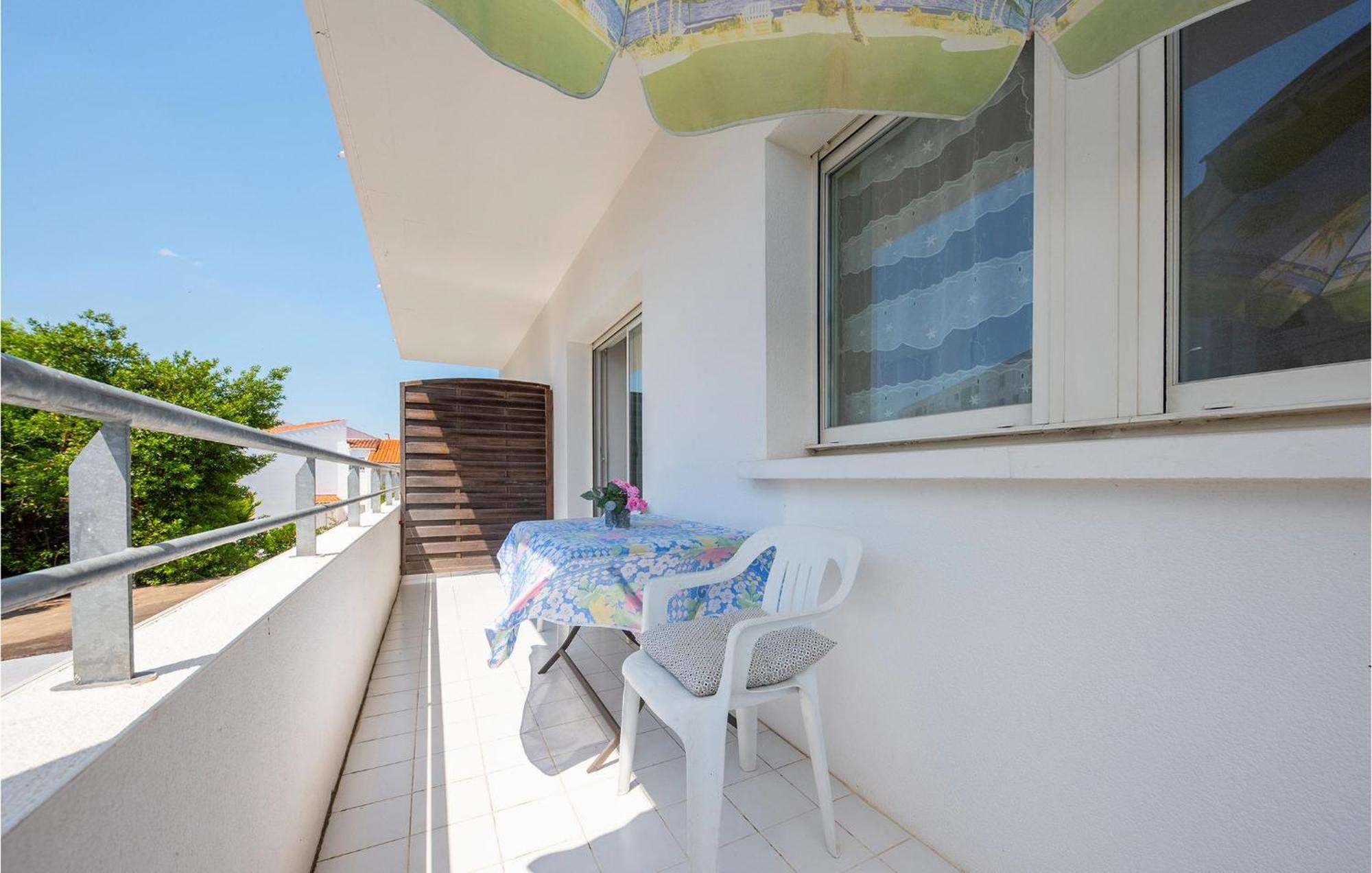 Gorgeous Apartment In Royan With Kitchen Bagian luar foto