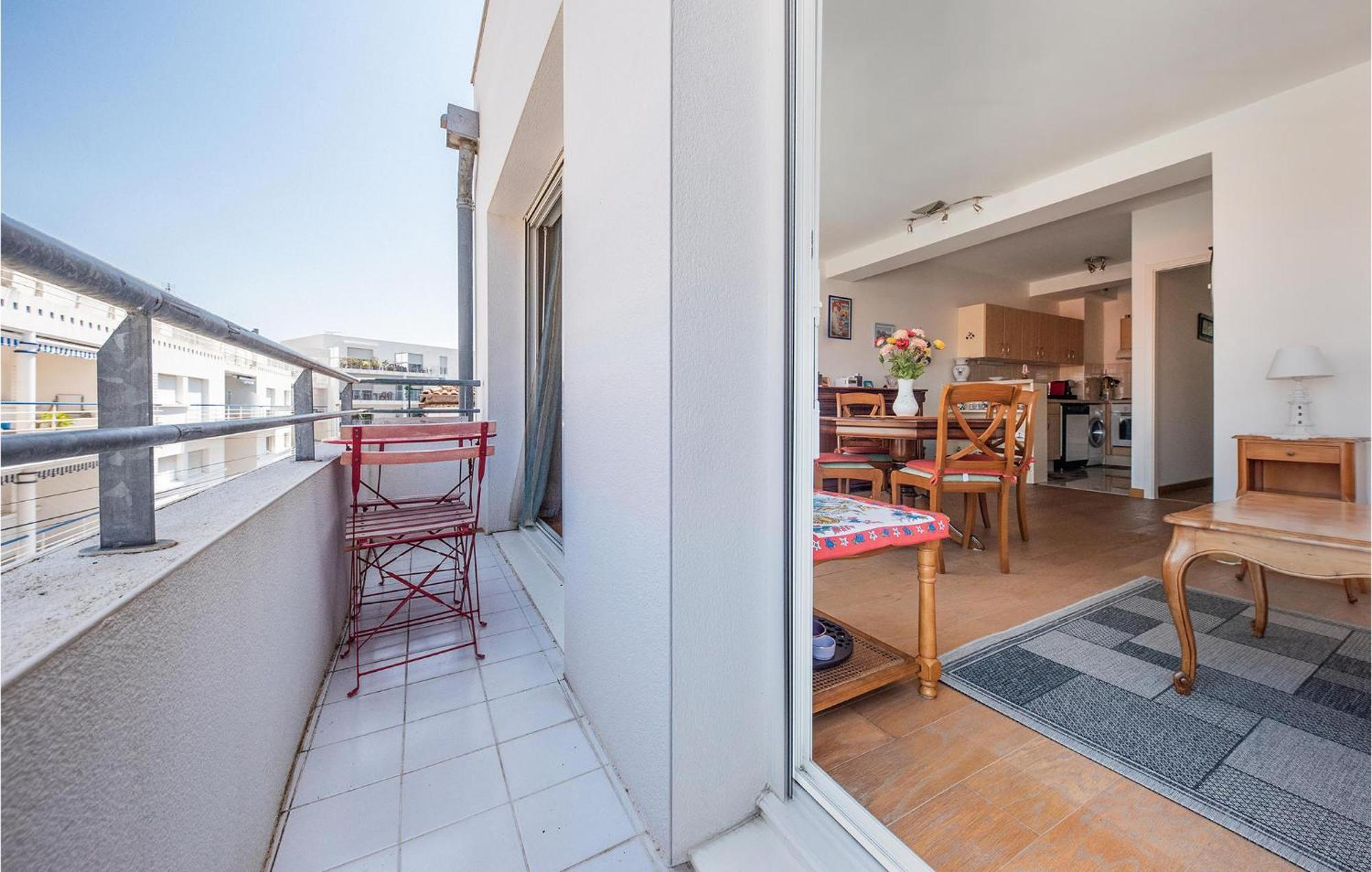 Gorgeous Apartment In Royan With Kitchen Bagian luar foto